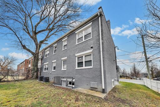 Building Photo - 5031 H St SE