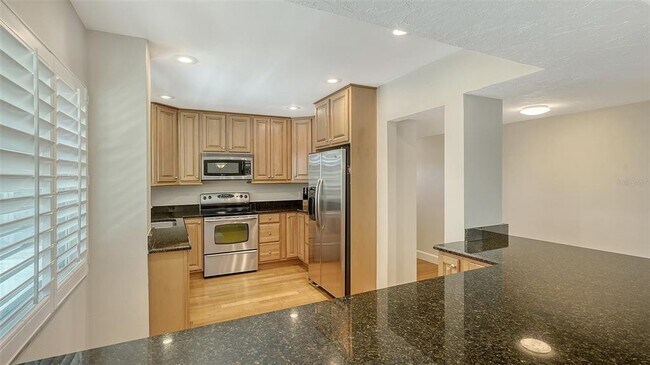 Building Photo - 4660 Ocean Blvd