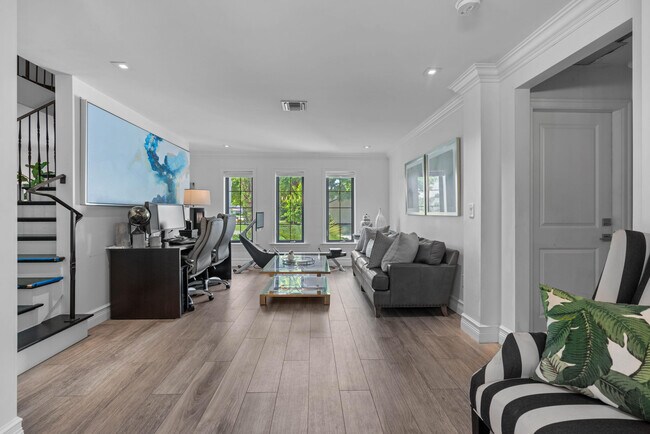 Building Photo - 6204 Celadon Cir