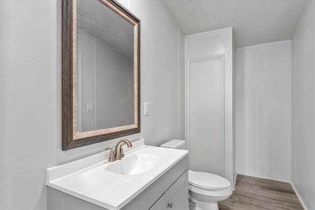 Building Photo - 367 Box Rd