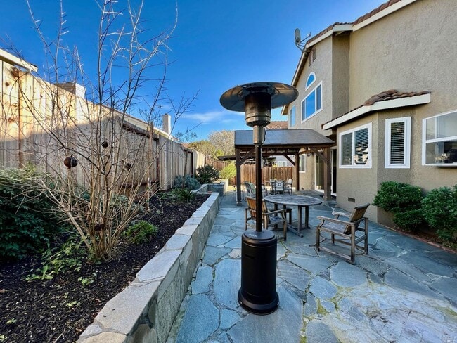 Building Photo - 2454 Wine Country Ave