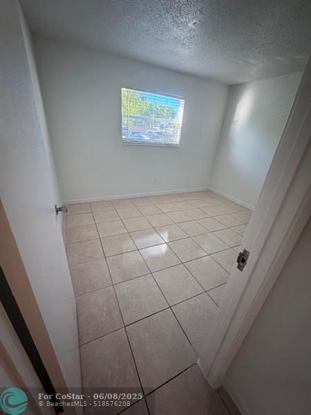 Building Photo - 5875 SW 41st St