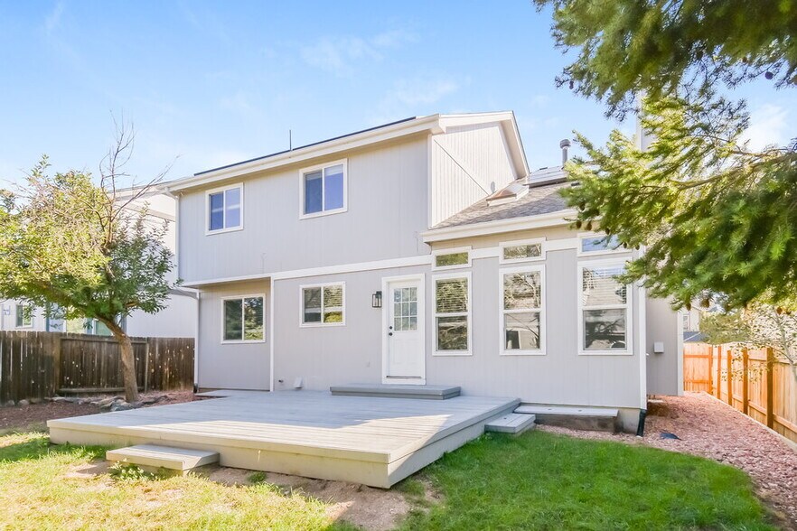 Building Photo - 8633 Bellcove Cir