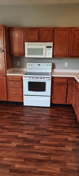 Building Photo - 3181 Stratus Ct