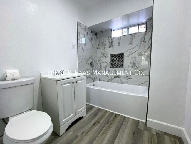 Building Photo - 3309 Platt Ave