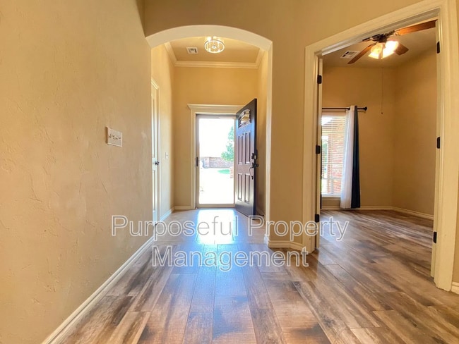 Building Photo - 2409 Austrian Pine Dr