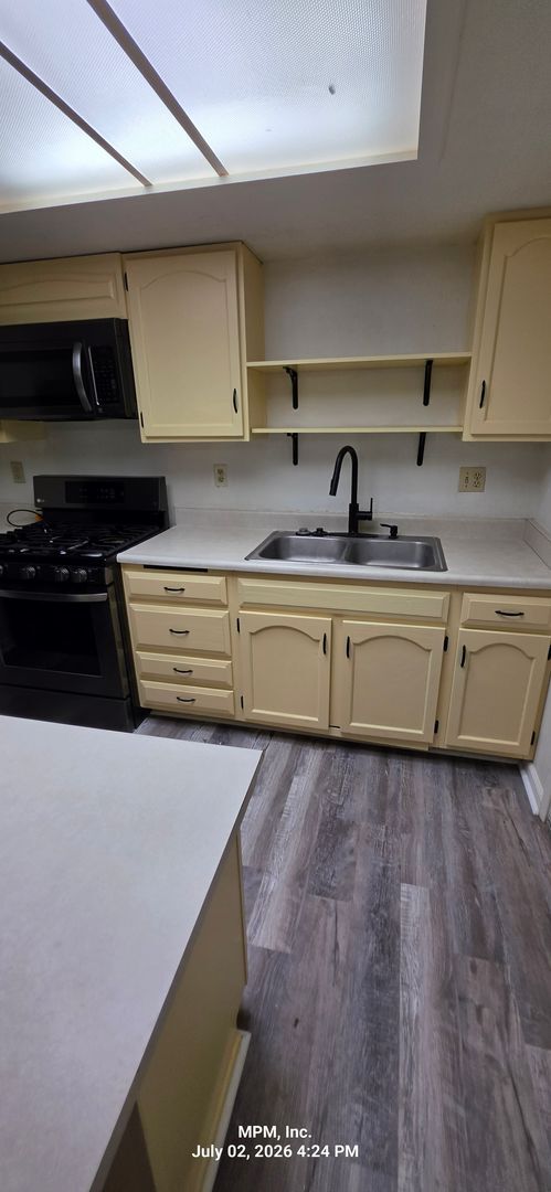 Building Photo - 2 bedroom 1 bath Home in Sierra Bonita 55 and over community