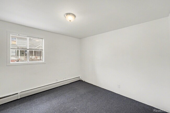 Building Photo - 434 N Hamilton St