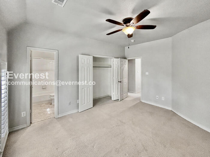 Building Photo - 3405 Grand Mesa Dr