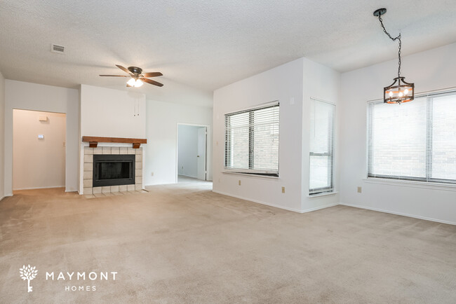 Building Photo - Home with Open Concept