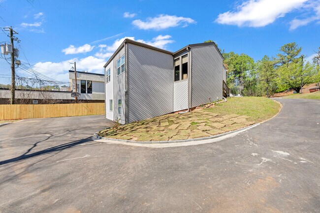 Building Photo - 120 Vulcan Rd