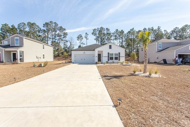 Building Photo - Charming 3-Bed, 2-Bath Home in Carolina Lakes - Long Term Rental