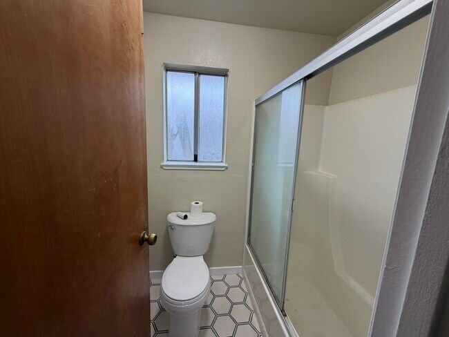 Building Photo - 3006 Vera Ln