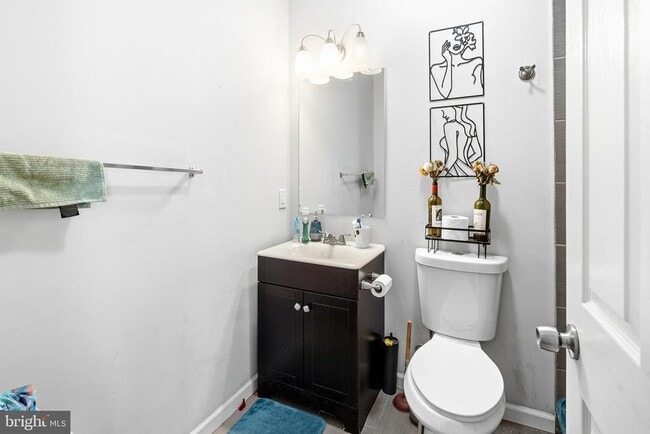 Building Photo - 2024 N Carlisle St