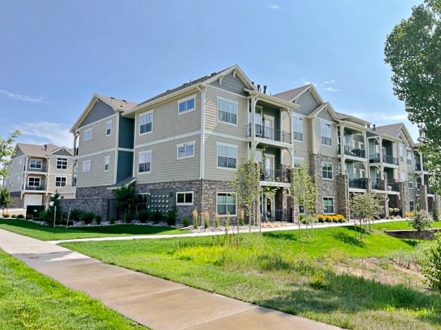 Building Photo - 4612 Hahns Peak Dr