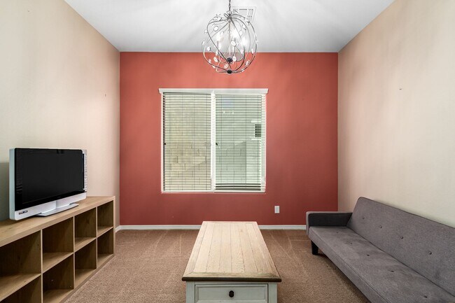 Building Photo - Rare opportunity to lease a house of this ...