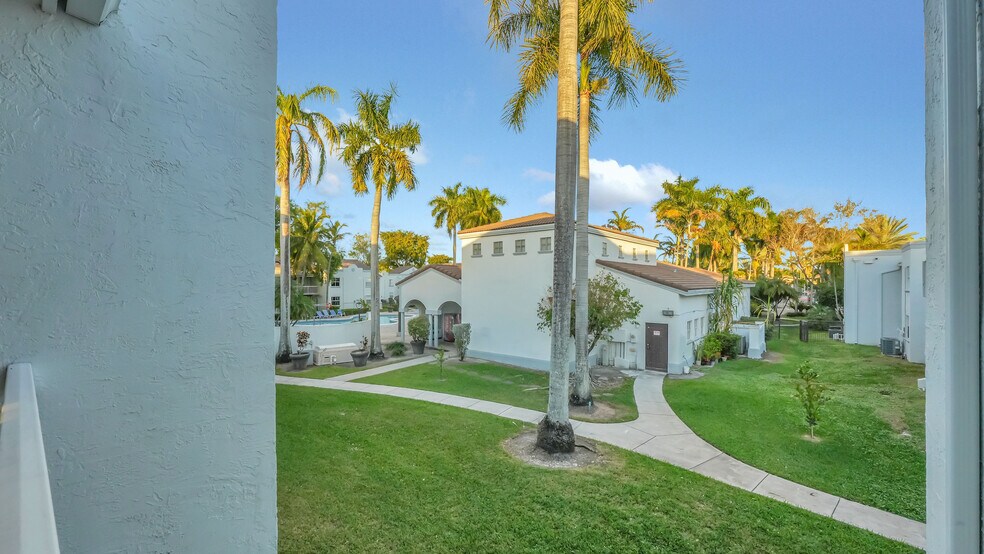 Building Photo - 4635 NW 97th Pl