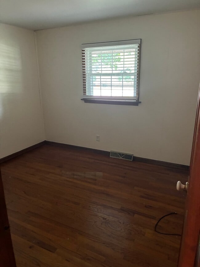 Building Photo - 15762 IN-148