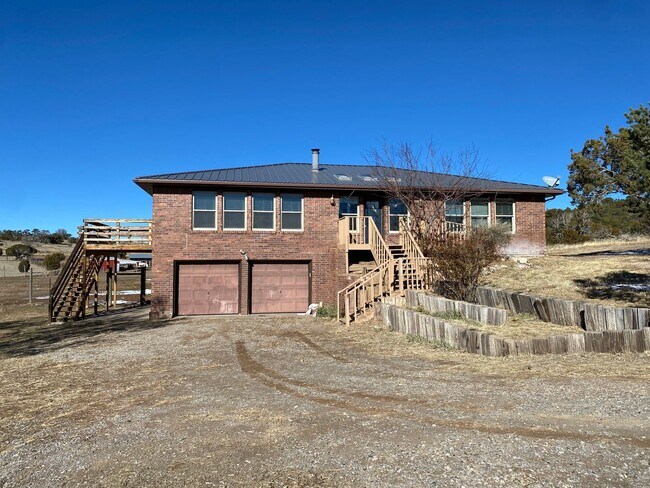 Building Photo - 3 Bedroom, 2 Bathroom Home in Edgewood, NM