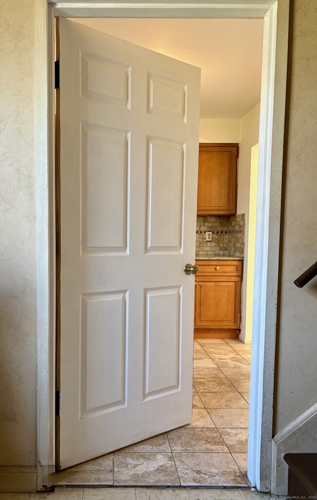 Building Photo - 39 Briarwood Ln