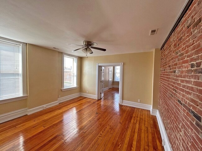 Building Photo - 4658-4660 Tyrolean