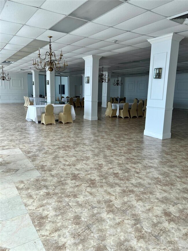 Building Photo - 7135 Collins Ave