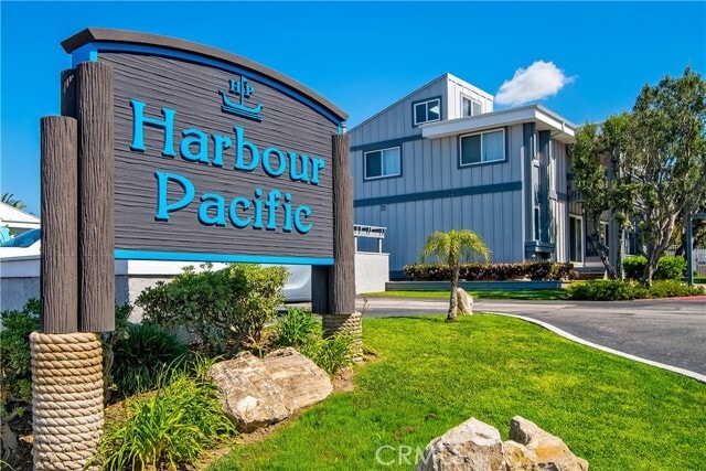 Building Photo - 17082 Pacific Coast Hwy