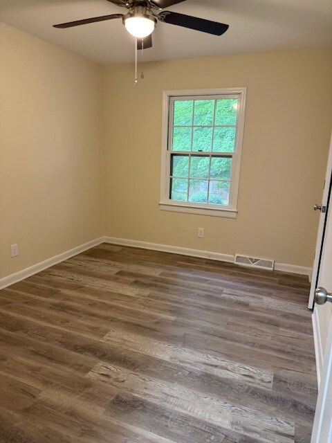 Building Photo - 702 Kildee Dr