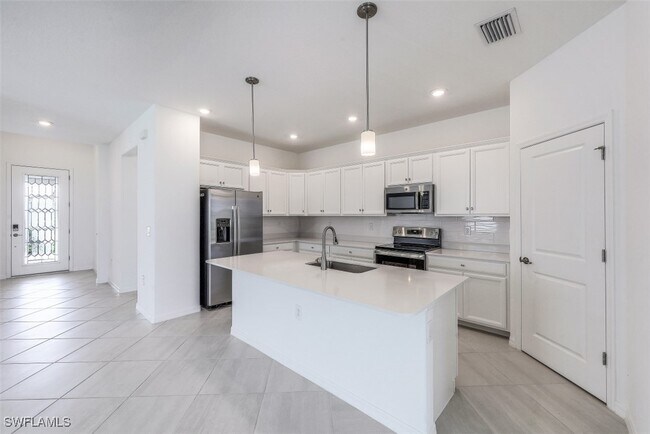 Building Photo - 2434 Orchard St