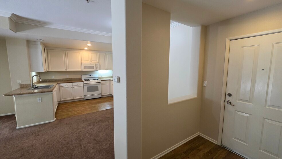 Building Photo - 2264 Watermarke Pl