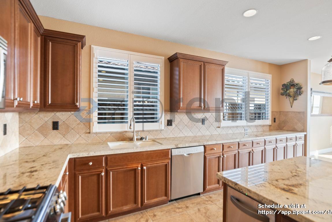 Building Photo - 3998 Chiavari Way