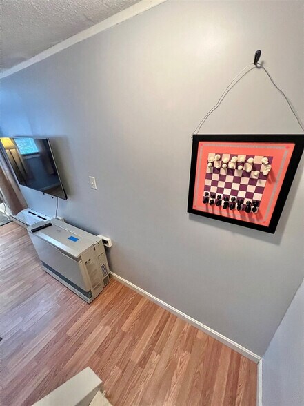 Primary Photo - 11 Headwall Dr