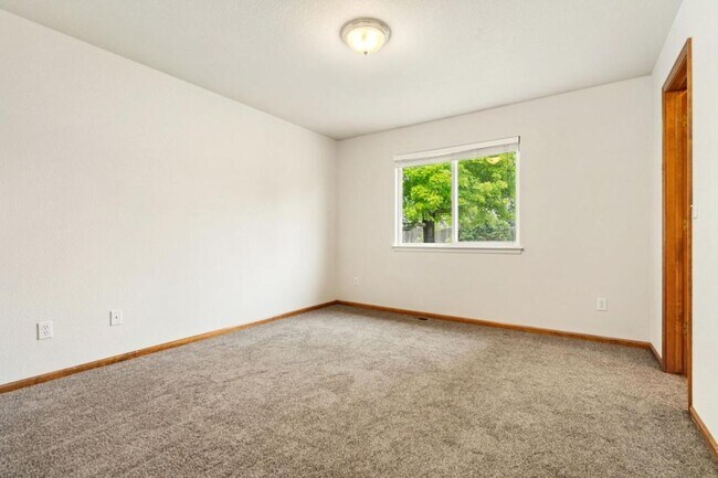 Building Photo - 1110 Norma Ct