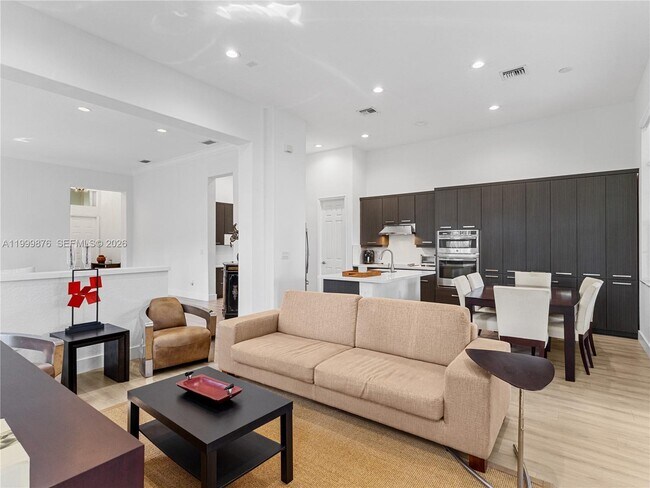 Building Photo - 11339 NW 71st St