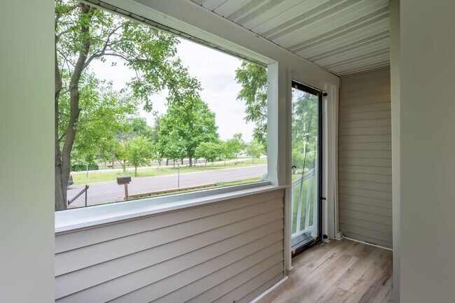 Front porch, great park views. - 222 6th Ave SE
