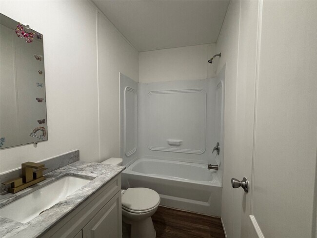 Building Photo - 22508 E Martin Dr