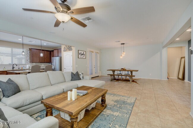 Building Photo - 21450 W Almeria Rd