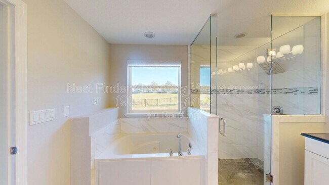 Building Photo - 7081 Angostura Ct