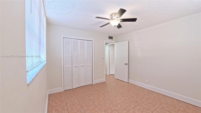 Building Photo - 1720 Funston St