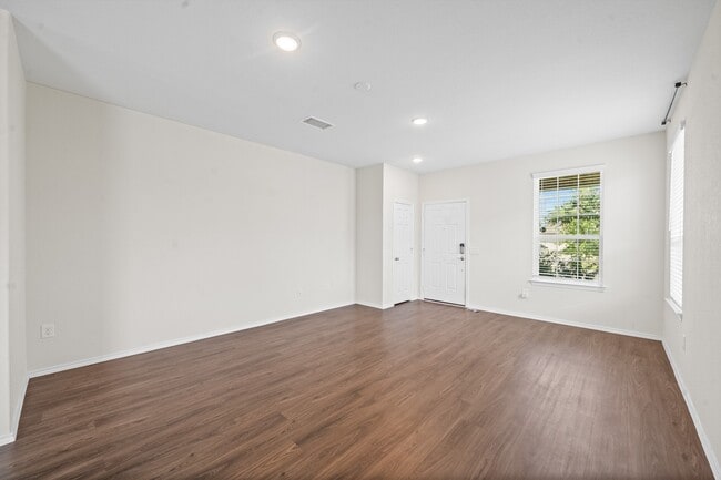 Building Photo - 25919 Llano Knoll Ln