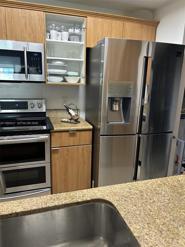 Building Photo - 3590 Coral Wy