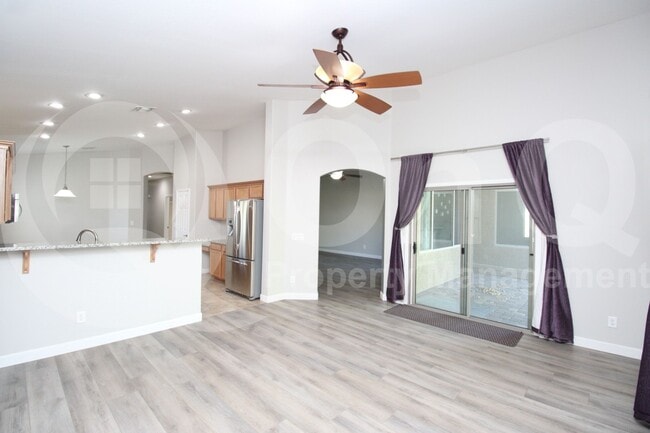 Building Photo - 3721 S Ashley Pl