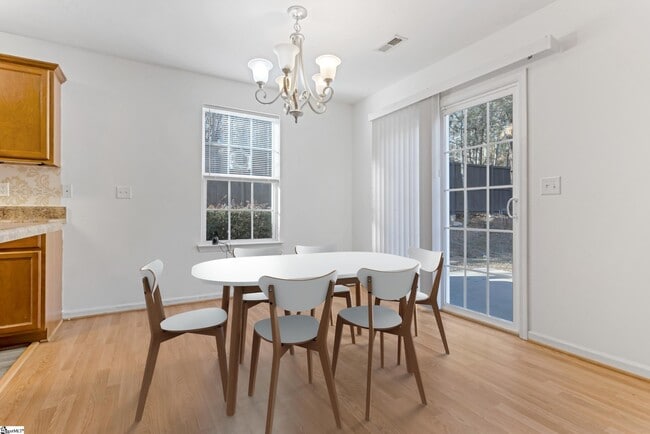 Building Photo - 301 Carnahan Dr