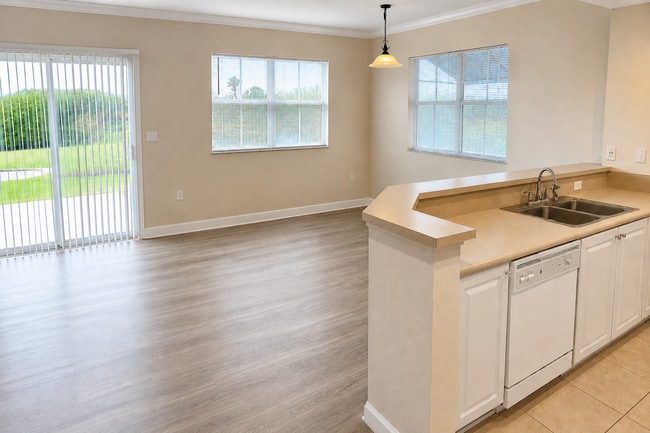 Building Photo - 4620 Pga Blvd