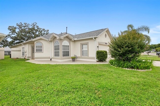 Building Photo - 5730 Parkview Lake Dr