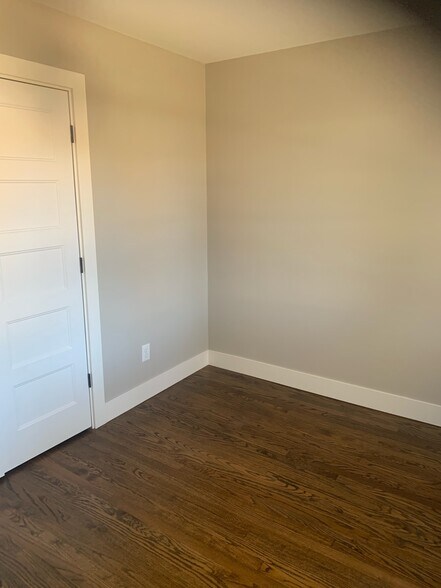 Bedroom 3 - 14103 Blue Skies St