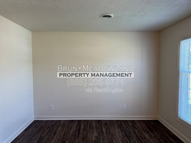 Building Photo - 9101 Parktop Ln NW