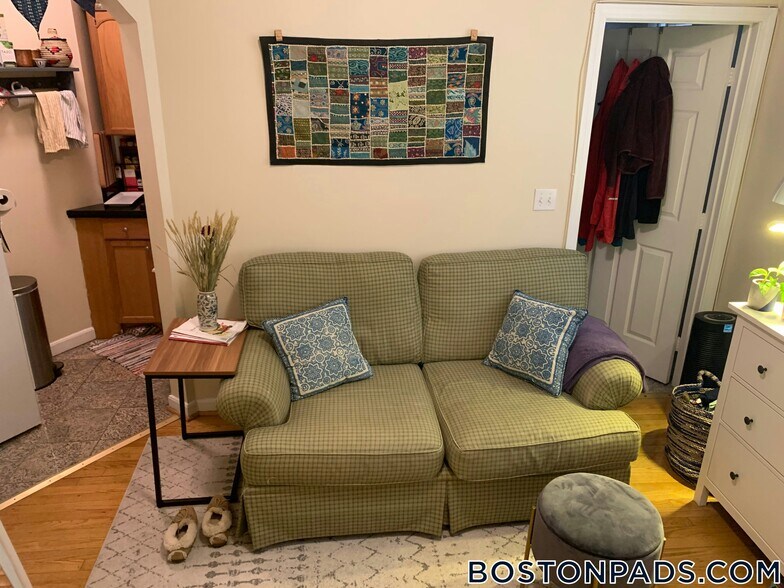 Building Photo - 38 Hemenway St