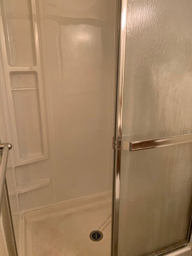 Building Photo - Nice 4 bedroom, 2 bathroom home in Citrus ...