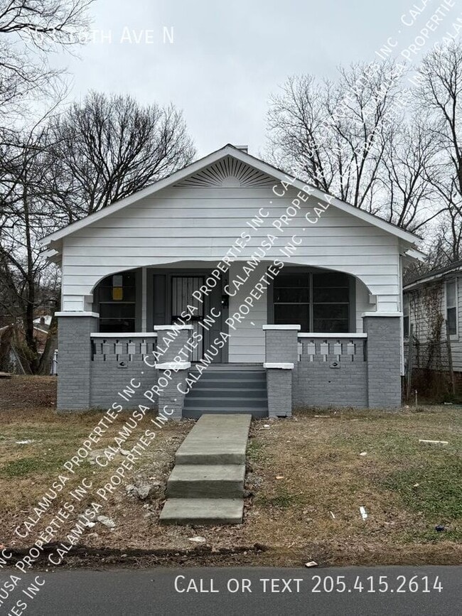 Building Photo - 353 16th Ave N